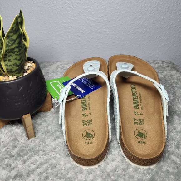 NWT Birkenstock - Gizeh Vegan Canvas Surf Green - Size 37 (EU) **Price is Firm** - Picture 2 of 8